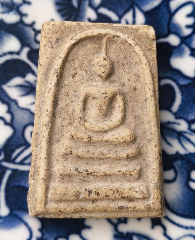 พระสมเด็จพิมพ์สวยเนื้อเก่าค่ะ รูปที่ 15