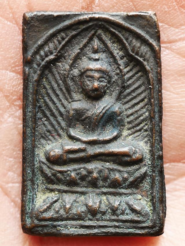 เหรียญหล่อหลวงปู่ศุข วัดปากคลองมะขามเฒ่า พิมพ์ประภามณฑล....เก่าๆ 8