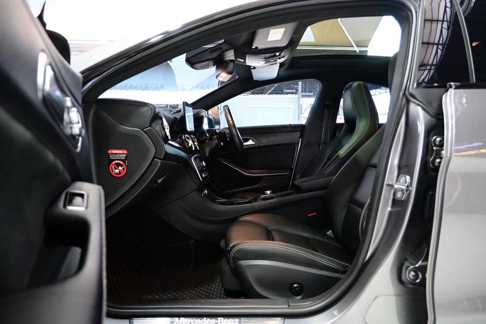 (แจ้งรหัสรถ JRS4487) ⚡ 🚘 BENZ CLA 250 AMG NIGHT EDITION ปี 2019รถมือเดียวป้ายแดง ประวัติศูนย์ทุกระยะ รูปที่ 13