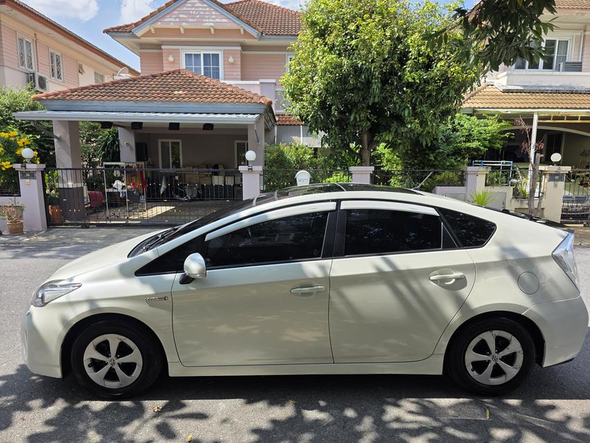 Toyota Prius Model ปี 2013 Top option รูปที่ 2