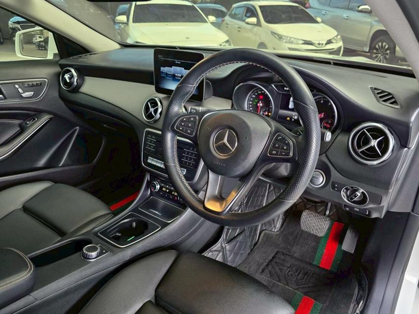 Benz Gla200 Facelift ปี19 10