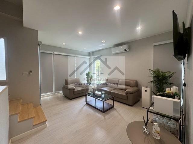 ให้เช่า ทาวน์โฮม 3 ชั้น หลังริม เลียบด่วน ลาดพร้าว73 ประดิษฐ์มนูธรรม 9 ใกล้MRTลาดพร้าว71 เลียบด่วน 7