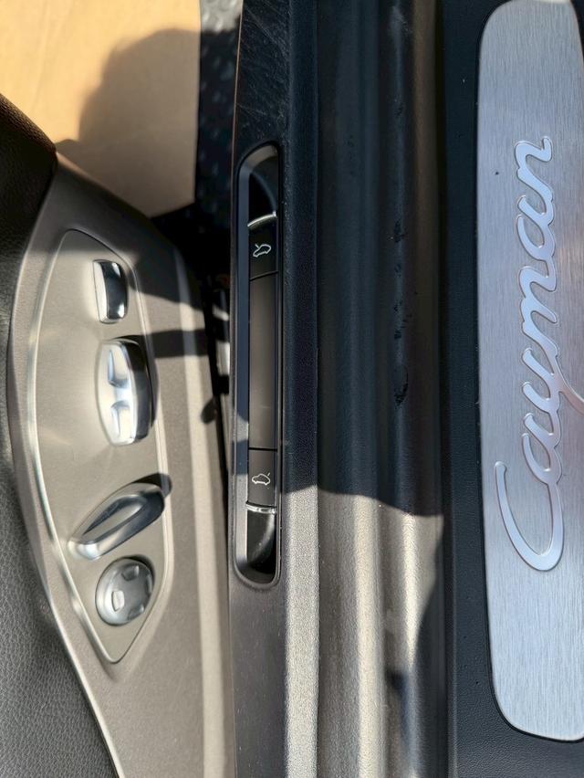 รหัสรถ KPV2689 2019 PORSCHE CAYMAN 2.0 9