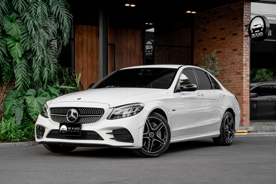 “Mercedes-Benz C300e AMG Sport Plug-in Hybrid” ปี 2021
