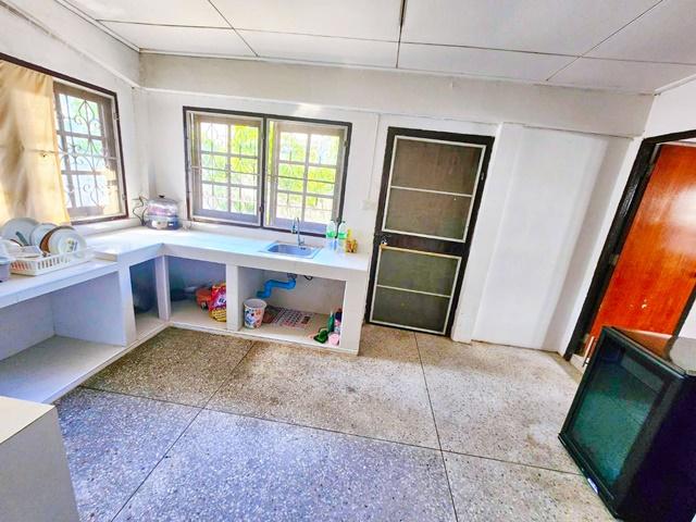 จอดรถ5คัน ทำเลเสนานิคม ลาดพร้าว บ้านเดี่ยว 90 ตร.ว.300ตร.ม. 5-6นอน 2น้ำ ใกล้ BTSเสนานิคม และ รร.สตรีวิทยา2 1กม. 6