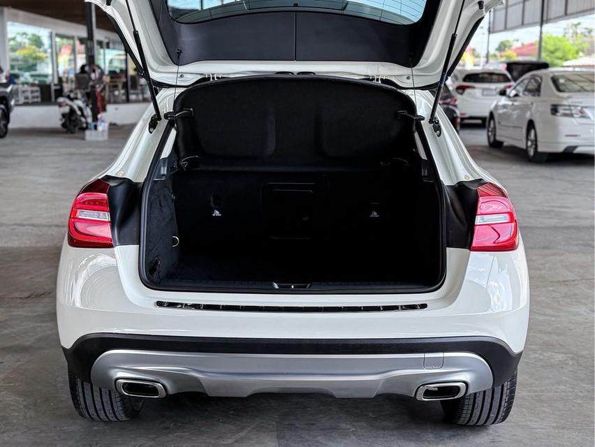 ปี 2014 BENZ GLA-CLASS, 200 โฉม W156ปี14-20 สีขาว 17