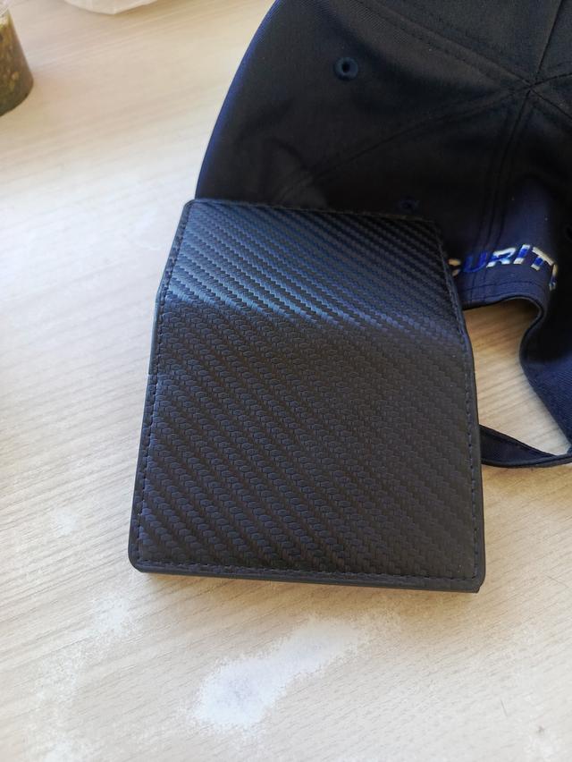 กระเป๋าหนังใส่เงินใส่บัตร ATM บัตรประชาชนและบัตรต่างๆ