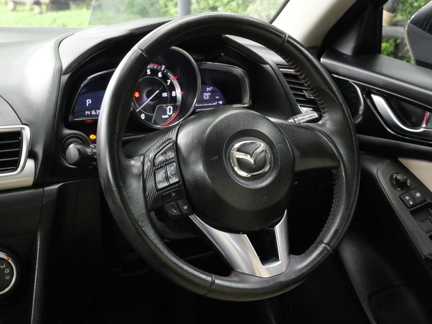 MAZDA 3 2.0 SP Spotsแท้ ปี 15 รับประกันหลังการขาย 1 ปี 10,000km. 10