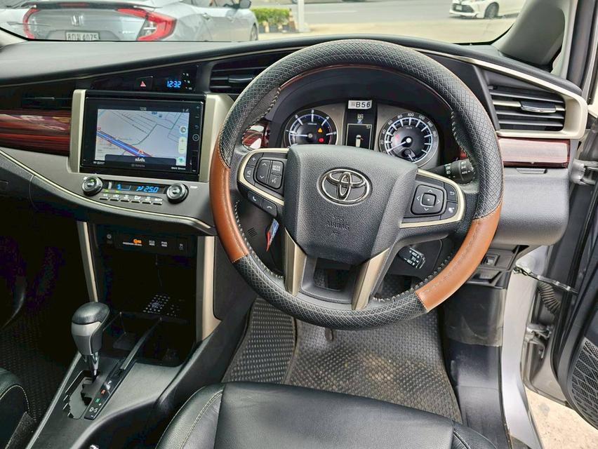 ขาย Toyota innova 2.8V ปี17 6