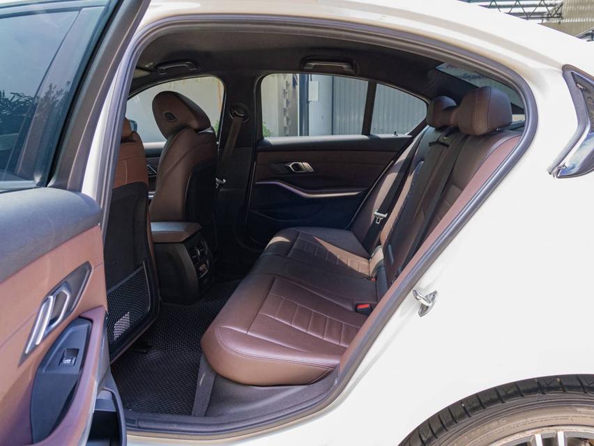 BMW 320d 2.0Msport ปี22 รูปที่ 17