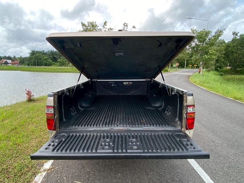 TOYOTA HILUX TIGER EXTRA CAB 2.5 TURBO D4D MT 17