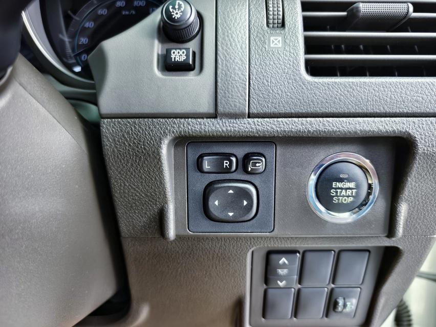 TOTOTA LANDCRUISER PRADO 150 2.7 TX 4WD A/T 2010 13