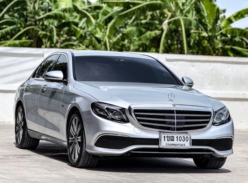 รหัสรถ WRT1030 2019 BENZ E-CLASS, E350e 2.0 EXCLUSIVE 2