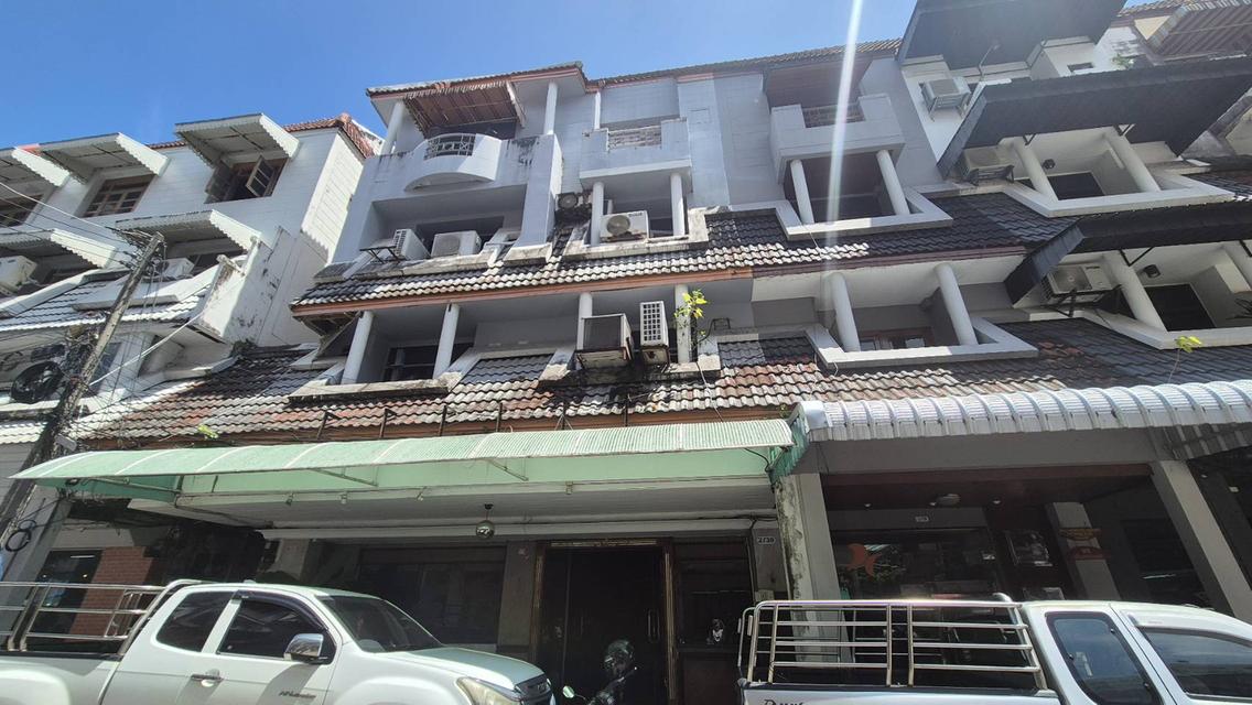 ขายด่วนอาคารพาณิชย์ 4 ชั้น ติดถนนมนตรี ใกล้ The Old Town กลางเมืองภูเก็ต 5
