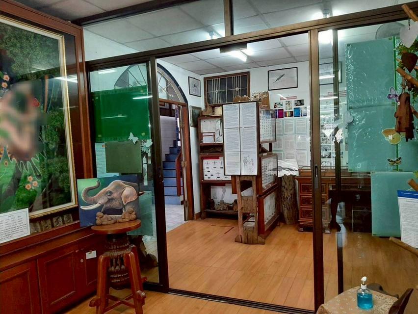 ขายด่วน บ้าน 4 ชั้นพร้อมที่ดิน +บ้านชั้นเดียว1หลัง แปลงมุม  เนื้อที่ 95.8 ตรว.ถนนนิมมานท์13 ทำเลดี หายาก น่าลงทุน 12