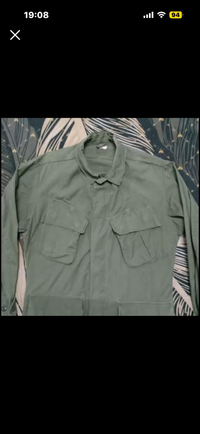 กระเป๋าเฉียงมือสอง  รุ่นที่ 3