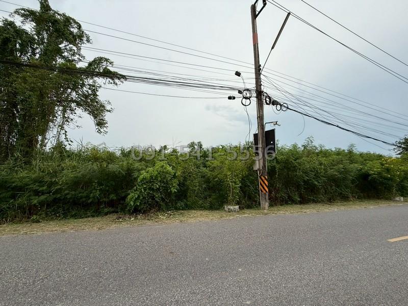 ขายที่ดิน 3 แปลงติดกัน 16 ไร่ ริมถนน ใกล้วัดหลวงพ่อโสธร ตรงข้ามหมู่บ้านมารวย ฉะเชิงเทรา การเดินทางสะดวกใกล้แหล่งชุมชน 5