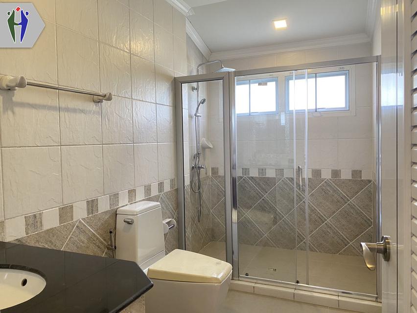 บ้านให้เช่า พัทยากลางซอยสยามคันทรีคลับ 70,000 บาท มีสระว่ายน้ำ 11