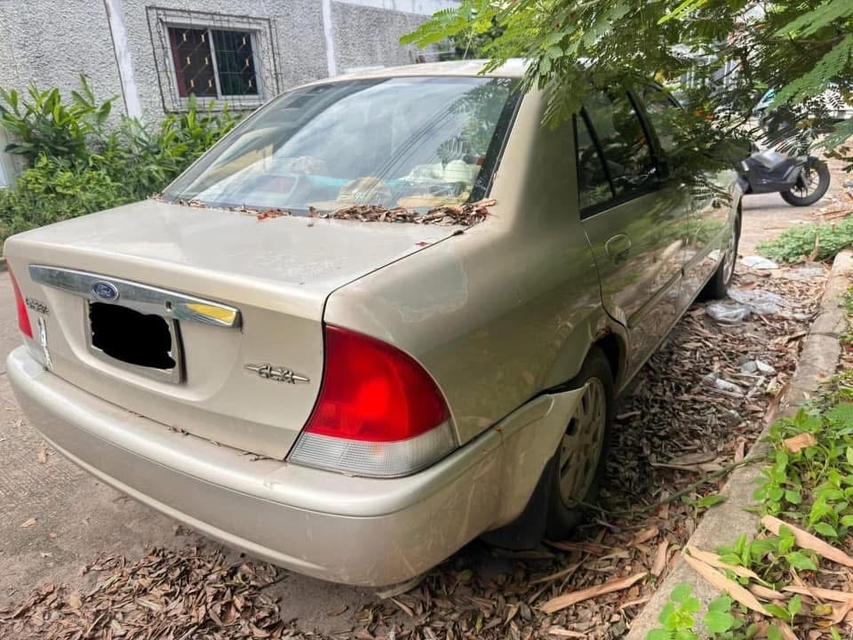 Ford Laser Glxi ปี 2002 ขายตามสภาพ 6