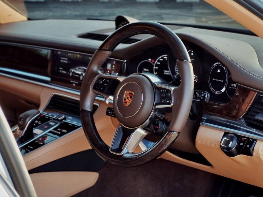 Porsche Panamera 4 E-Hybrid   ปี 2019 ไมล์ 10x,xxx km 12