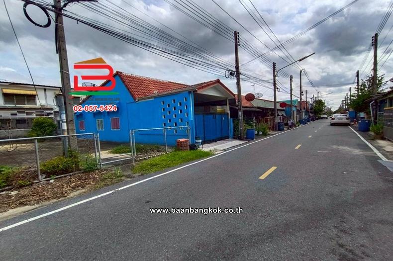 ทาวน์เฮาส์ 1 ชั้น เนื้อที่ 17 ตร.ว. หมู่บ้านอยู่เจริญ 1 (คลอง 4) ถนนไสวประชาราษฎร์ ตำบลบึงยี่โถ อำเภอธัญบุรี จังหวัดปทุมธานี รูปย่อยที่ 3