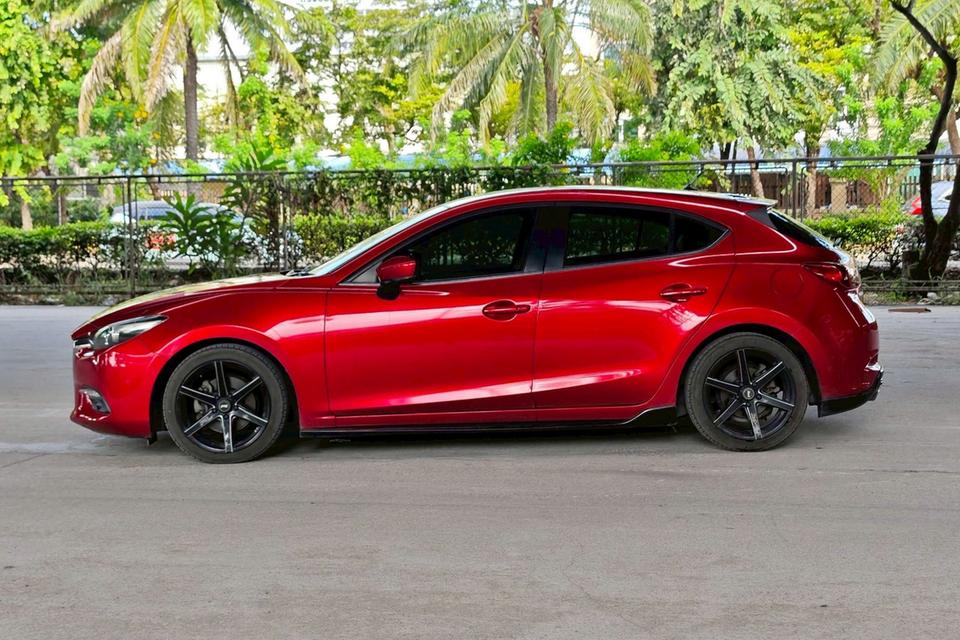 ขายด่วน! Mazda 3 2.0 C Sport AT ปี 2017 8