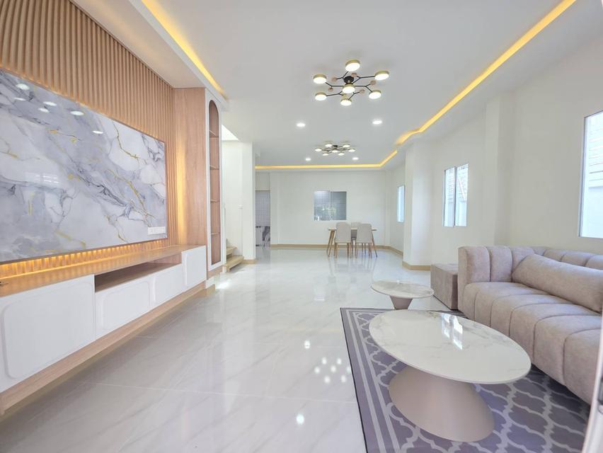 หมู่บ้านบุรีรมย์ เลียบคลองสอง 23 5