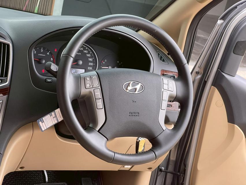 ขาย Hyundai Grand Starex 2.5Prrmium ปี19 10