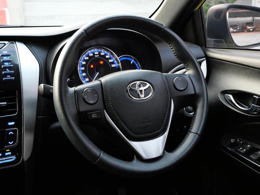 Toyota Yaris 1.2G CVT ปี2017 Hatchback เลขไมล์ 104,xxx km. 14