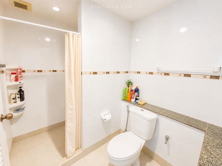 For Sale — Spacious 2-Bedroom Condo at Pattaya Centerpoint CondominiumSpacious condo for sale at Pattaya Centerpoint Condominium, located on Pattaya 10
