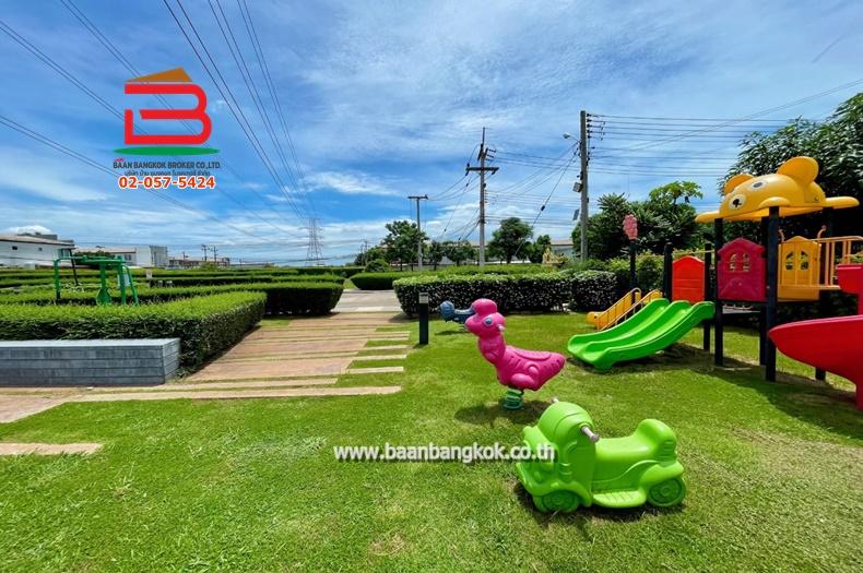 ทาวน์เฮาส์ อารียา เดอะคัลเลอร์ รังสิต คลอง4 เฟส 2 เนื้อที่ 20.4 ตรว. ถนนลำลูกกา ต.ลาดสวาย อ.ลำลูกกา จ.ปทุมธานี 11