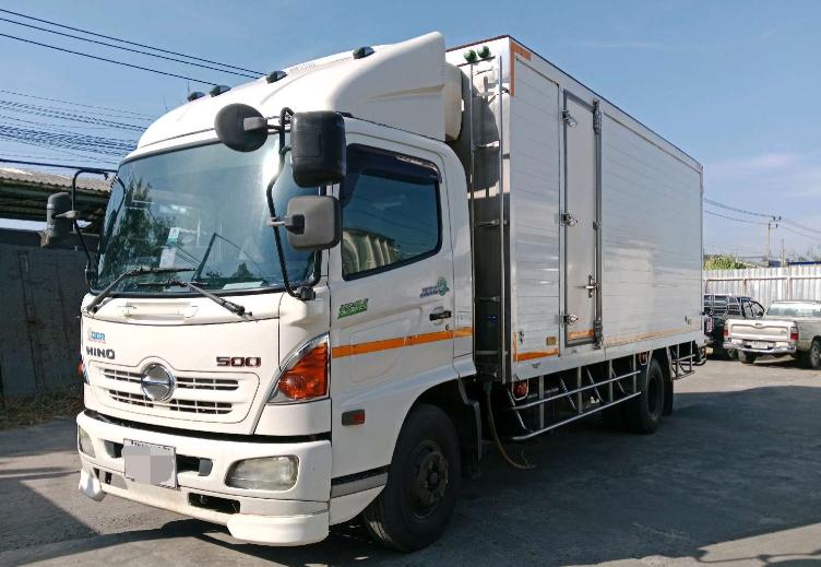 ขาย HINO FC9J 175 แรง ปี2557 ตู้เย็น