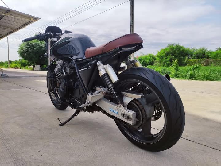 Honda CB400 รุ่นเก่า 2