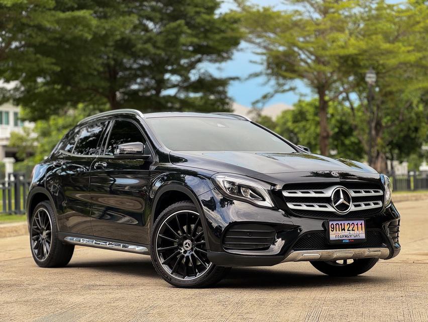 รหัสรถ AVA2211 💚  BENZ GLA250 AMG Dynamic ปี 2018 