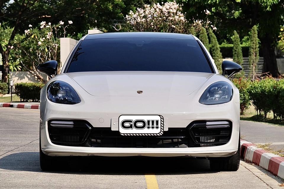 Porsche Panamera Sport Turismo 4 E-Hybrid