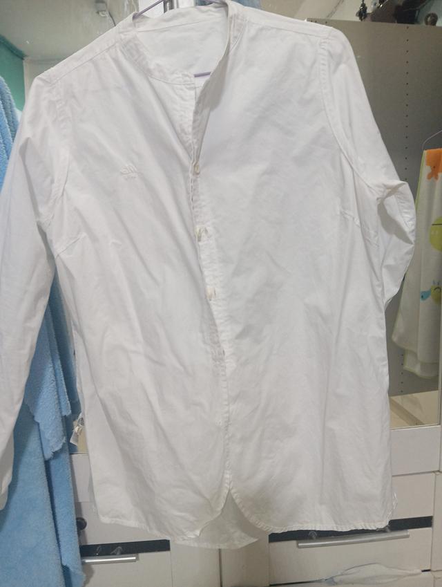 เสื้อเชิ้ตแขนยาวคอปก