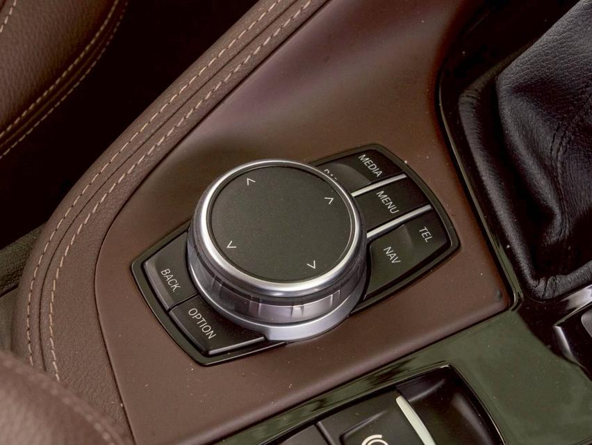 ขาย BMW X1 Sdrive 18i ปี18 11