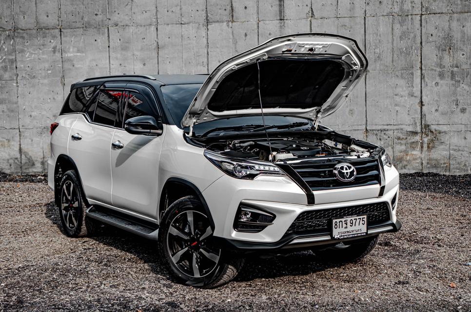 (แจ้งรหัสรถ CBL9775) Toyota FORTUNER 2.8 TRD Sportivo 4WD 2019 รูปที่ 8