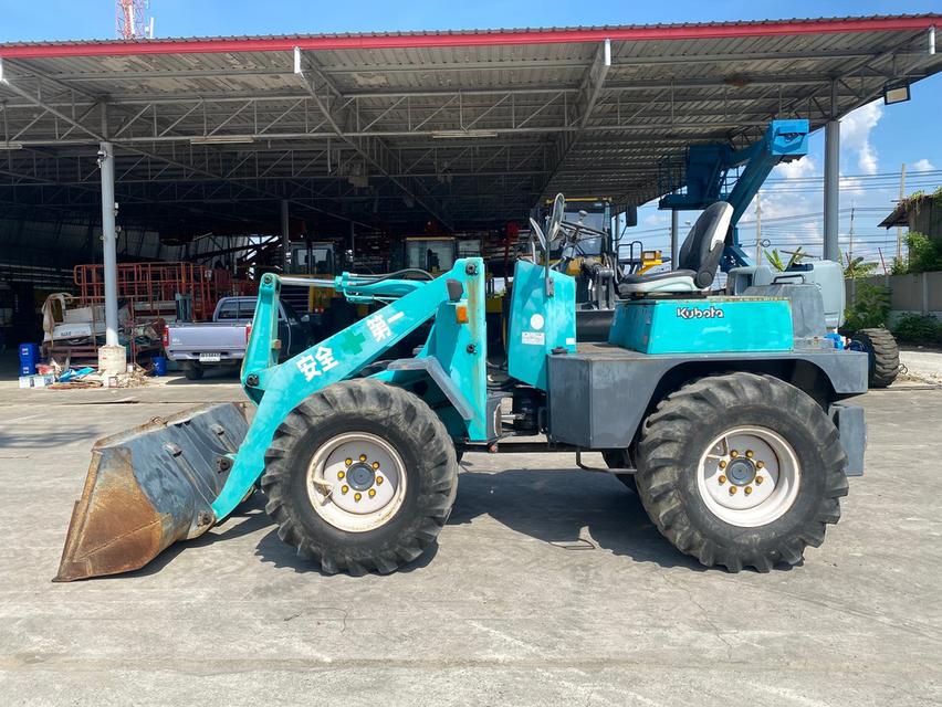 รถตักล้อยาง KUBOTA RA500 บุ้งกี๋ 0.6คิว