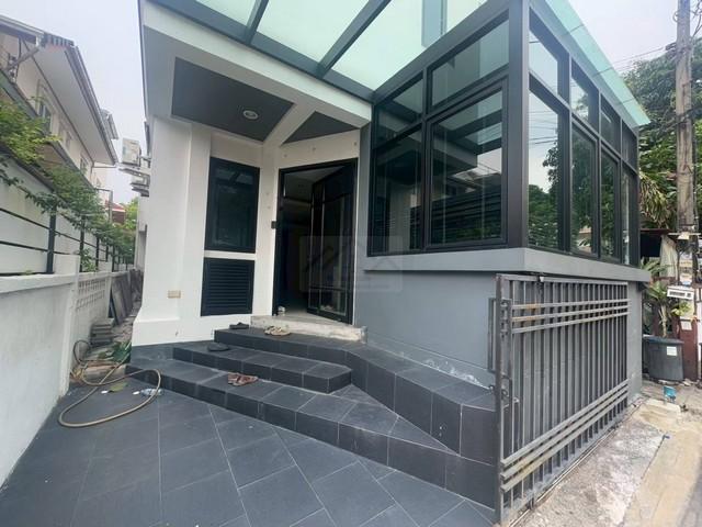 ให้เช่าบ้านเดี่ยว 2 ชั้น 4 ห้องนอน ซอยโชคชัย 4 ซอย 39 (เจ้าแม่กวนอิม) ใกล้ MRT โชคชัย 4 2