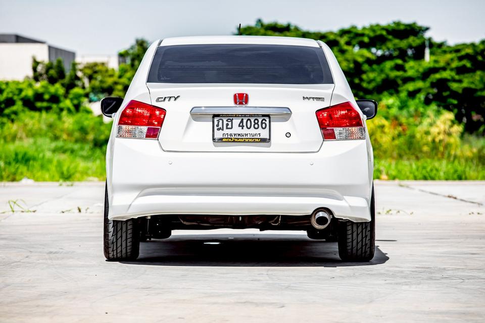Honda City 1.5V ปี 2010 สีขาว สวยสภาพดี 7
