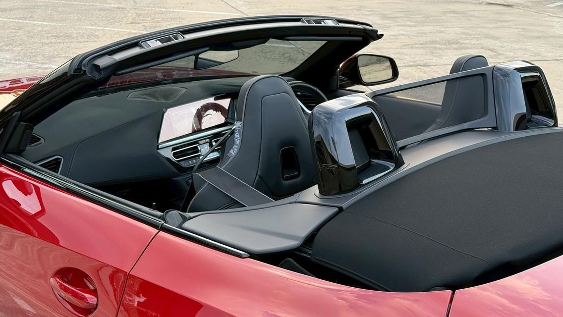 รหัสรถ PBG9999 BMW Z4 sDrive30i M Sport ปี2022 สีแดง 11