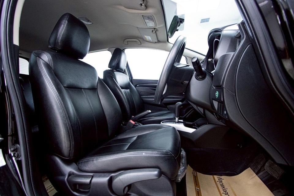 รหัสรถ 5B982 JAZZ 1.5 V+ 2019 11