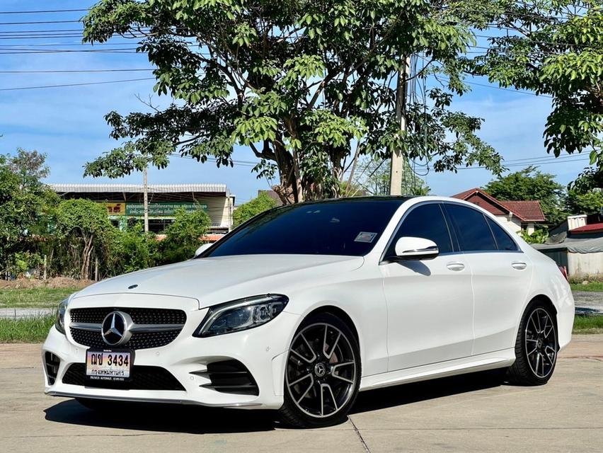 Benz C220d AMG Dynamic (W205) ปี2020 สีขาว 1