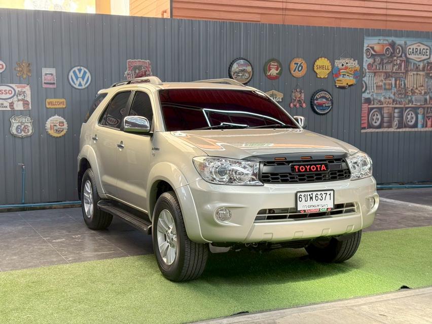 TOYOTA FORTUNER 2.7 V 2WD ปี2009รถบ้านแท้ รถสวยสภาพดี พร้อมใช้งาน