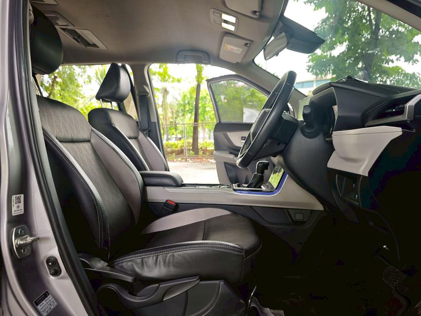 2024 Toyota Veloz 1.5 Smart AT 1361 7ที่นั่ง มือเดียว สวยพร้อมใช้ ไมล์31,xxxกม รูปที่ 5