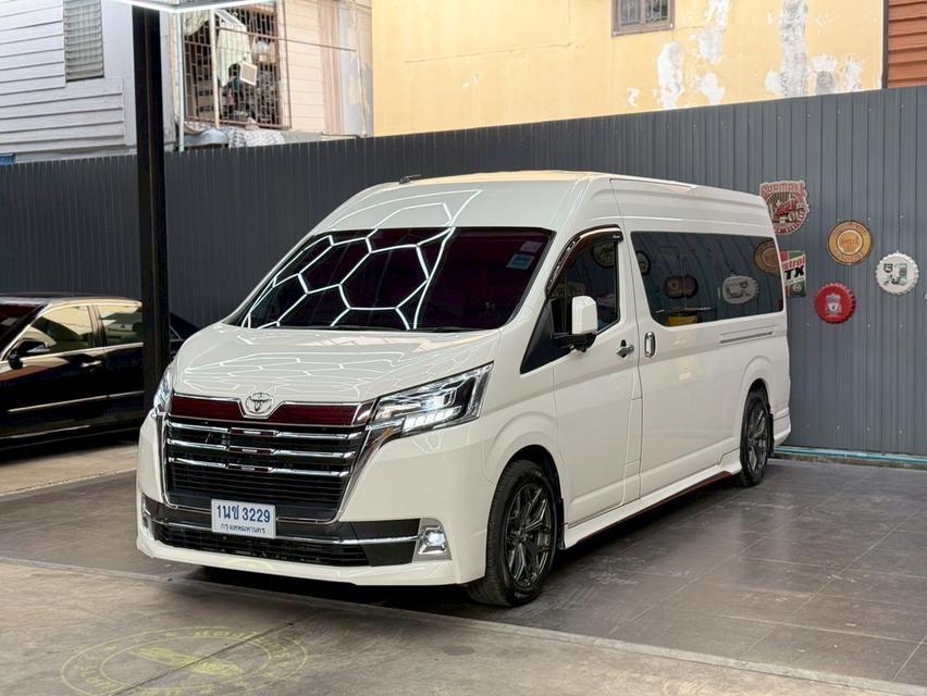 TOYOTA COMMUTER 2.8 Van ปี2024รถบ้านแท้ ออพชั่นจัดเต็ม รูปที่ 4