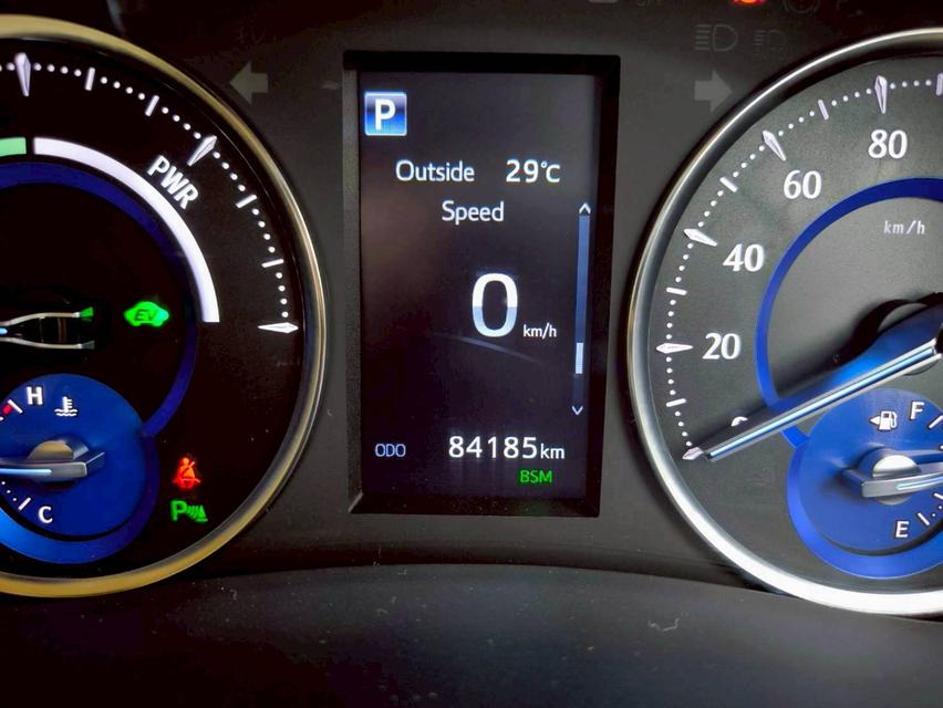 รหัสรถ KPV8989 2020 ALPHARD HYBRID X E-FOUR สีขาวแปลงเป็น LEXUS 350 ครบชุด