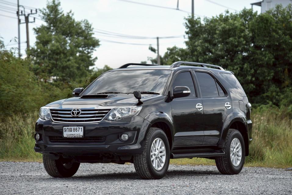 รหัสรถ CBL8671 TOYOTA FORTUNER 2.5 V AT 2014