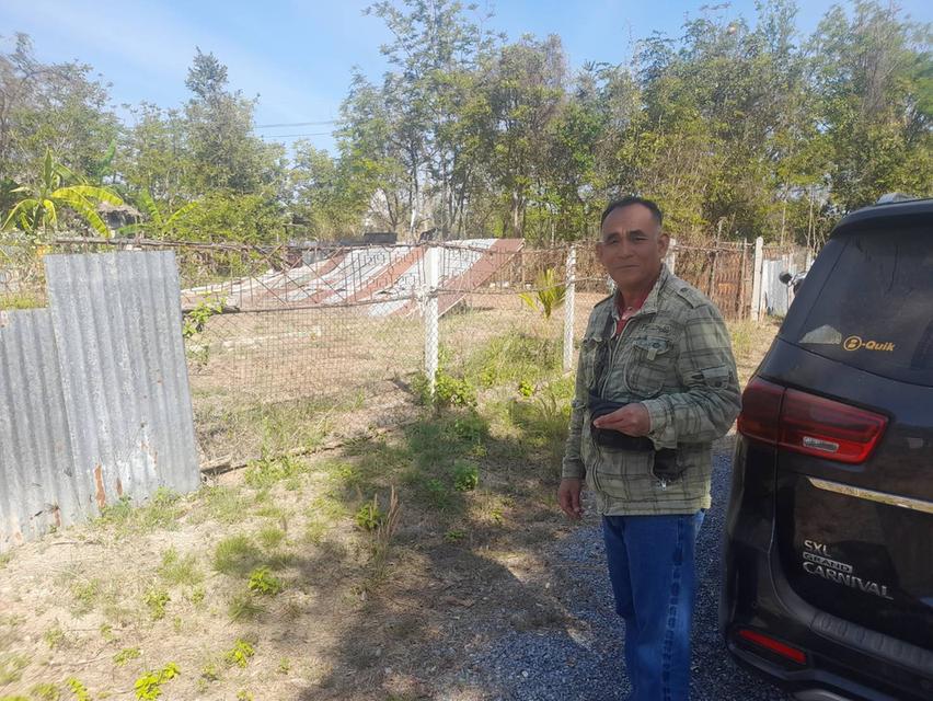 ขายด่วนที่ดิน 101 ตรว โฉนดครุฑแดง ติดถนนวงแหวนรอบเมืองโคราช  #ราคา 750,0000 บาท เท่านั้น #ขายต่ำกว่าราคาประเมิน จุดเด่น  1.ห่างถนนวงแหวนรอบเมืองโครา 7